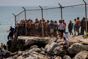 Estados Unidos asegura que la crisis migratoria en Ceuta es consecuencia de las «políticas de extrema izquierda» de España