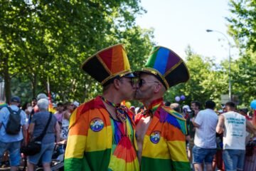 Orgullo LGTBIQ+ 2026, en directo | La marcha del Orgullo más masiva de Europa recorre Madrid contra el odio
