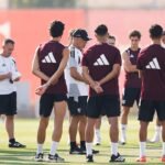 Oso regresa al trabajo con el Sevilla tras perderse el amistoso ante el Ceuta
