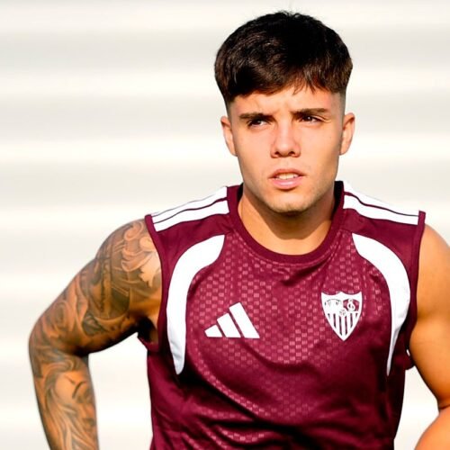 Julio Díaz aterriza con un mensaje potente: «Me siento con ganas de demostrar que el Sevilla va a volver a su lugar»