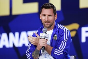 Bochornoso acto para rendir pleitesía a Messi y pitar a Rodri y De la Fuente: «Hay que tener respeto»