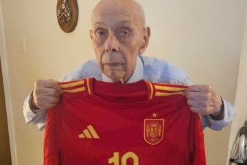 A sus casi 94 años, es el hincha español más veterano en Nueva York: «Si pudiera iba, al estadio»