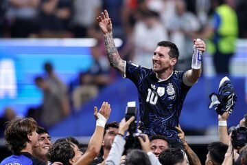 Messi agranda su leyenda
