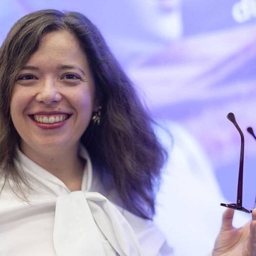 Una experta en oratoria advierte: «El miedo a hablar en público se aprende en la infancia»