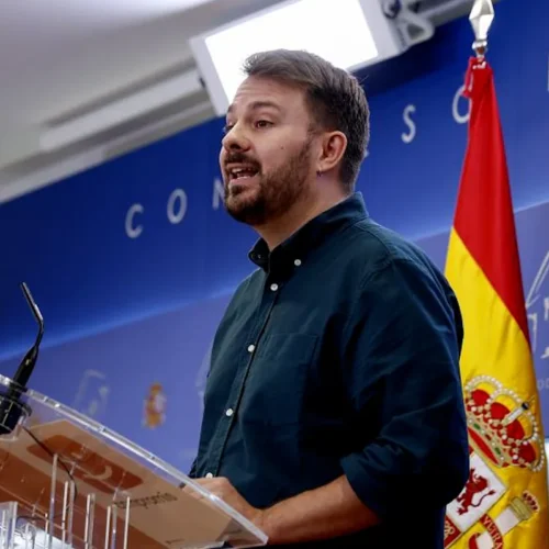 Sumar urge a Sánchez a dar explicaciones sobre Zapatero y el préstamo a Plus Ultra