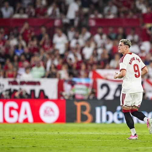 El balance del primer día de cinco de los siete fichajes de José Ignacio Navarro para el Sevilla FC