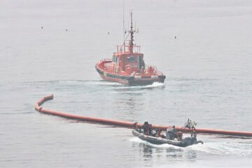 Nueva frontera física (y judicial) para blindar Ceuta ante los ‘nadadores’: banda neumática de 500 metros y antibuceo