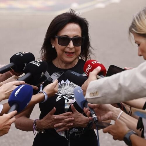 Robles rompe el silencio del Gobierno sobre Marruecos, le exige «llegar hasta el final para saber qué ha ocurrido» y condena que «se eche a jóvenes a la muerte»