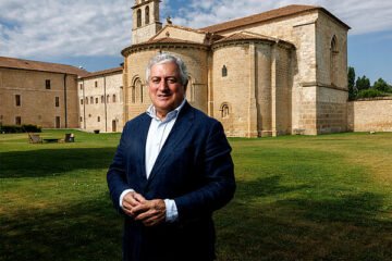 La controvertida  decisión que hizo  de Abadía Retuerta  el gran oasis del lujo  silencioso: «A veces es rentable decir no»