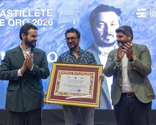 El Cante de las Minas premia a Antonio Lucas por una vida de amistad y flamenco