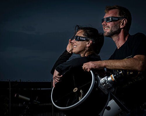 Así es como el eclipse ha pasado de ser un fenómeno astronómico a uno económico: «es un evento casi único»