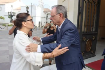 Vox avanza en su ofensiva judicial contra el reparto de los menores que están en Ceuta: impugnará todos los expedientes que no se resuelvan con el «retorno»