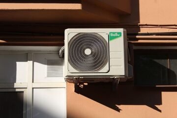 La Ley de Propiedad Horizontal lo confirma: puedes reclamar si el aire acondicionado del vecino gotea sobre tu terraza