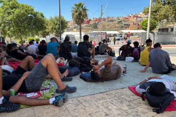 Las voces de los barrios de Ceuta que «no son de izquierdas ni de derechas» alertan de que «los niños pierden así su infancia»
