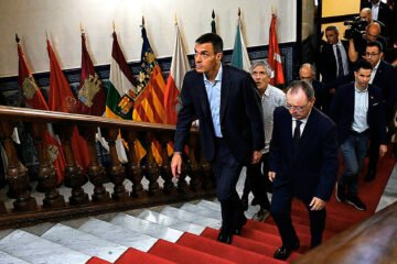 Sánchez prometió  a Vivas que Marlaska se quedaría en Ceuta hasta «normalizar» la situación y se marchó en 24 horas