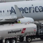 Los neumáticos de un avión de American Airlines explotan al aterrizar en Chicago