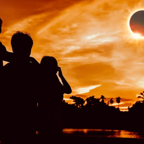 ¿Cuándo fue el último eclipse solar total en España? El 12 de agosto se repite este fenómeno astronómico