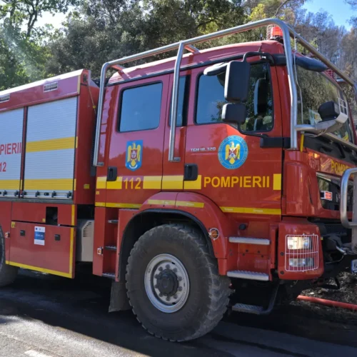 Confinadas 1.200 personas por un incendio en un macizo cerca de la ciudad de Narbona