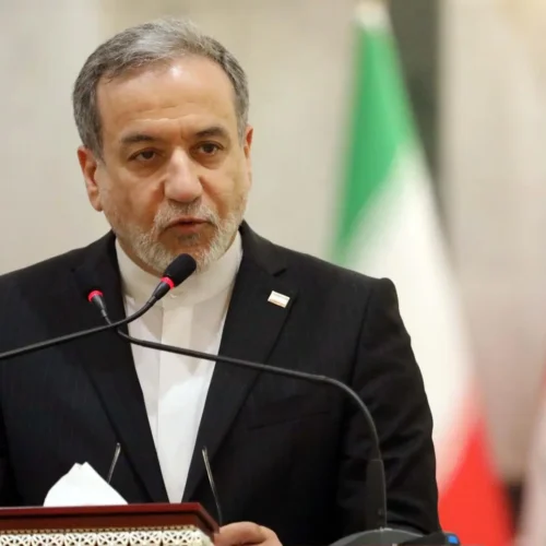 Irán no ve posibilidades de reanudar las negociaciones hasta que EEUU ponga fin a sus violaciones