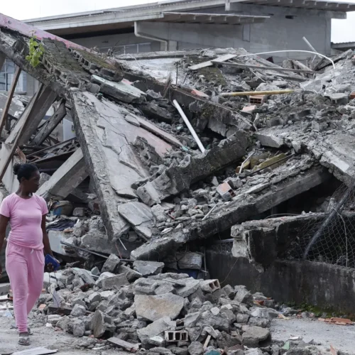 De la Espriella rebaja a 289 la cifra de fallecidos por el terremoto en Colombia