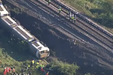 Descarrila un tren de pasajeros en el sur de Inglaterra
