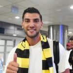 Oficial: Rafa Mir ya es jugador del Aris de Salónica