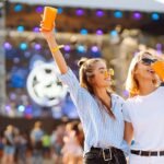 El primer festival sin padres pone a prueba la libertad de los adolescentes