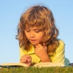 De los libros electrónicos a los ‘Summer Camps’: cuatro consejos para que los niños sigan aprendiendo este verano sin darse cuenta