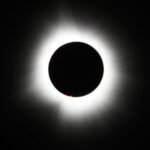 Así se vieron los eclipses solares totales de los últimos siete años