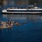 La sequía arruina el crucero por el Danubio de 120 españoles: “Vamos a terminar haciendo 1.500 kilómetros en autocar”