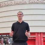 Robbie Ure, en el Sánchez-Pizjuán para firmar por el Sevilla FC