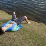 El ‘jet lag’ de los adolescentes: Por qué en verano duermen como si vivieran en otro huso horario