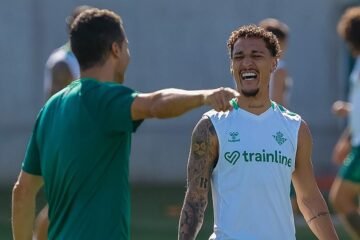 El Betis rechaza un acercamiento de más de 50 millones por Antony