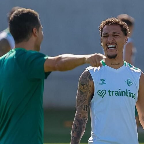 El Betis rechaza un acercamiento de más de 50 millones por Antony