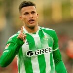 Deossa insiste en continuar y el Betis reconfigura el plan del mediocentro