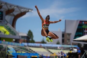 La sevillana Ana Estrella de León vuela en el triple salto hasta el bronce mundial sub 20