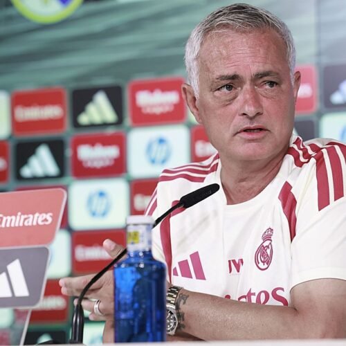 Mourinho: «Todos estos años, con cada título del Madrid, me llamaba el presidente»