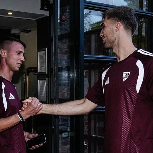 Fran González ya es uno más en la concentración del Sevilla FC en Garderen