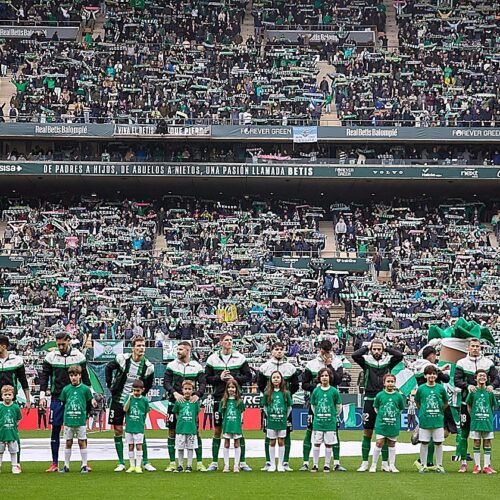 El Real Betis, el cuarto club de España con más abonados