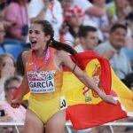 Marta García: «Las mujeres somos una fiesta hormonal absoluta»