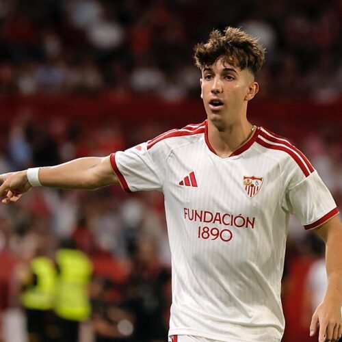 Miguel Sierra: «Te vas al descanso con un 0-3, que es un jarro de agua fría, pero en la segunda parte nos hemos repuesto»