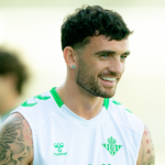 Troy Parrott ya conoce a sus compañeros y podría debutar en Mestalla con el Betis
