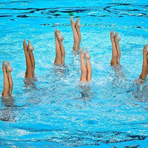 Qué diferencias hay entre las rutinas técnica, libre y acrobática de natación artística