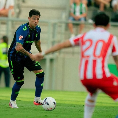Valentín Gómez: «Agradecí el interés de Coudet para llevarme a River, pero le dije que estoy muy contento en el Betis»