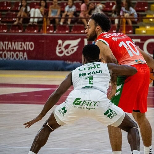 Sólida y ganadora puesta en escena del nuevo Insolac Caja 87 (73-79)