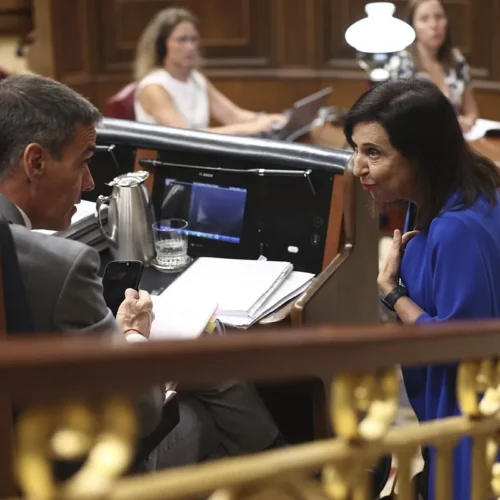 Robles mantiene su fidelidad de más de una década a Sánchez pese al «feo» en el Congreso por la crisis de Ceuta: «No está contenta con lo que pasó»