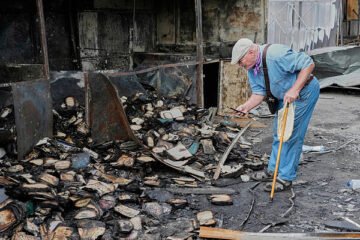 El ataque ruso a los libros en Ucrania: 16 millones de ejemplares perdidos y una industria al límite