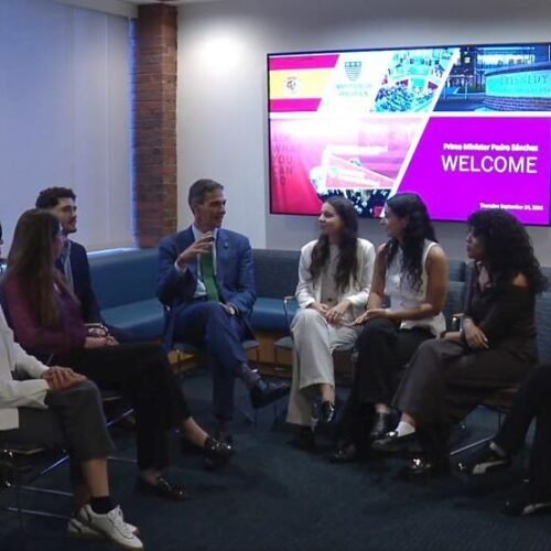 Estudiantes de Harvard preguntan a Sánchez por la corrupción en España y el caso Pegasus
