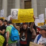 Clamor frente al Congreso para reclamar un «compromiso nacional» frente al suicidio: «El sistema fracasa si no salva vidas»