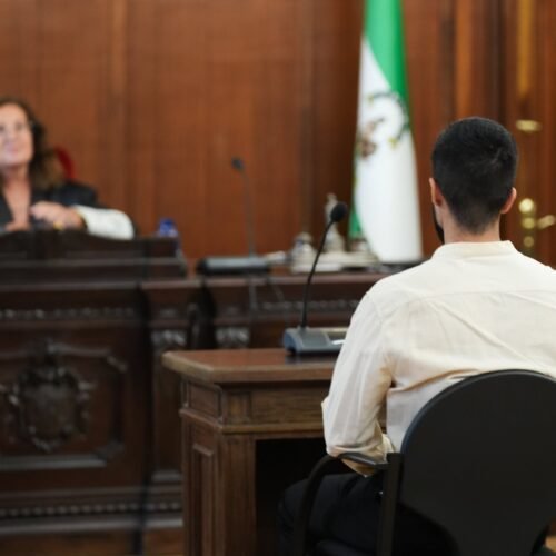 El juicio por la muerte de Ana Buza enfrenta los relatos de su padre y la familia del acusado